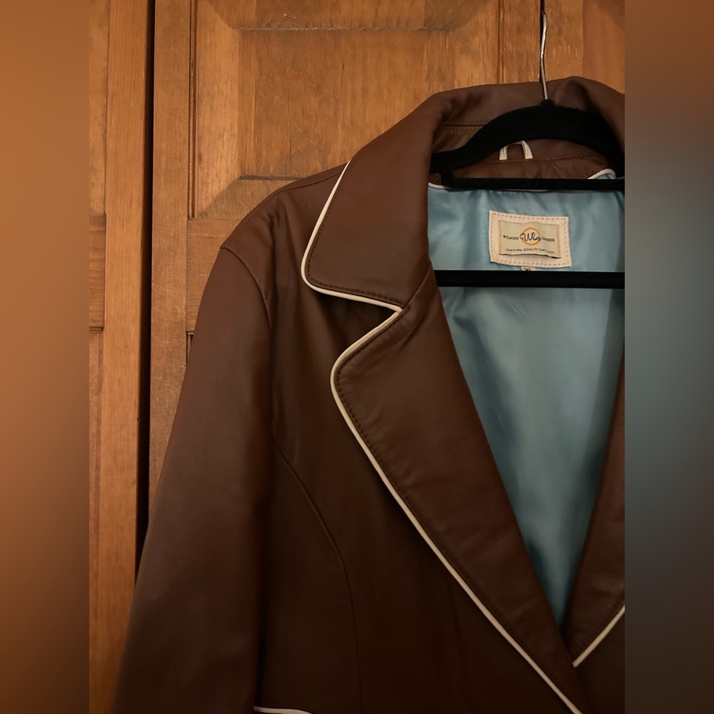Wilson’s Leather Women’s XL Y2K Inspired Brown Leather Jacket W/ Blue Interior - Picture 3 of 16
